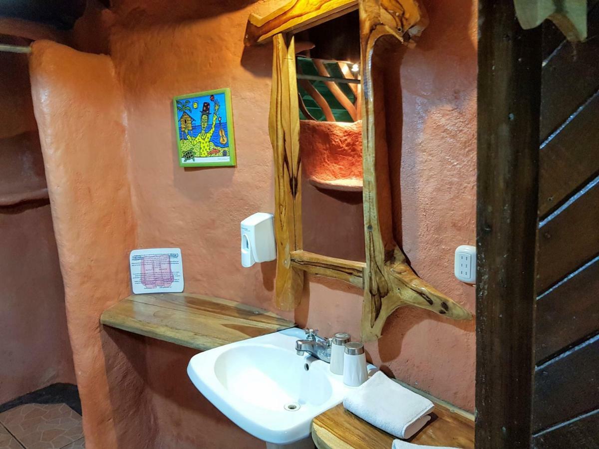 Hotel La Costa De Papito Puerto Viejo de Talamanca Zewnętrze zdjęcie